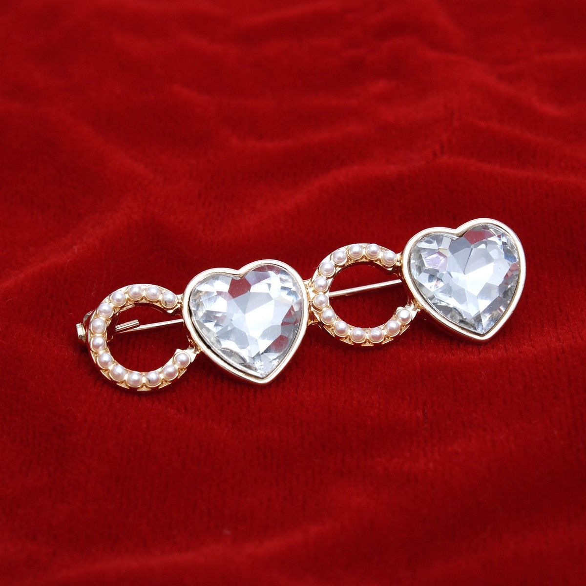 Brooch Iconic Gold Heart and Pearl Stud Coco Pin